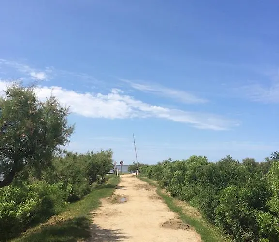 Les Marinas De Cassy * لانتون