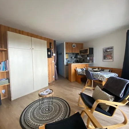 Les Marinas De Cassy Lanton