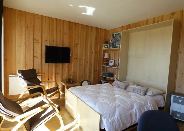 Les Marinas De Cassy